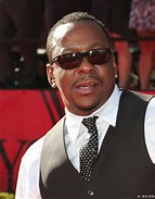 VanessaPalmerBlas/bobbybrown.jpg