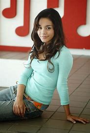 VanessaPalmerBlas/finschool.jpg