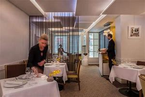 VanessaPalmerBlas/inthediningrm.jpg