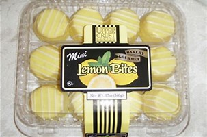 VanessaPalmerBlas/lemoncakebitesbars.jpg