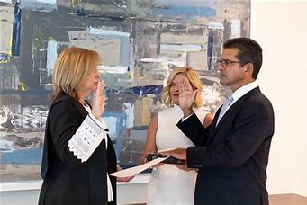 VanessaPalmerBlas/pedropierluisiprgovernor.jpg