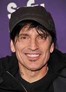 VanessaPalmerBlas/tommylee.jpg